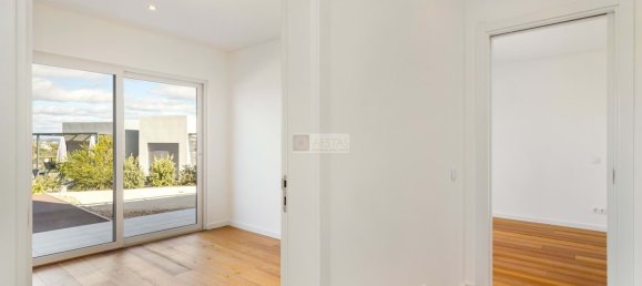 Villa de 3 dormitorios en Lagoa, Portugal No. 116474 12