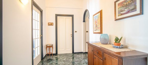 5 rooms Apartment in Genoa, Italy No. 299805 14