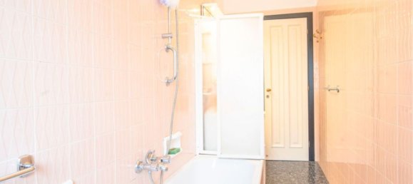 5 rooms Apartment in Genoa, Italy No. 299805 19