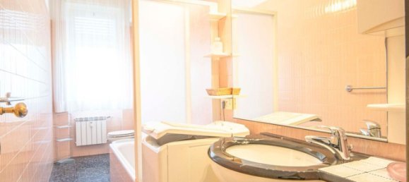 5 rooms Apartment in Genoa, Italy No. 299805 18