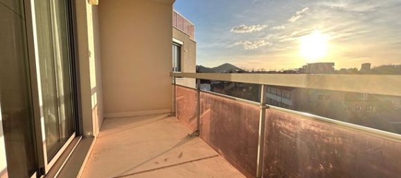 Studio in Besancon, France, Nr. 355305 2