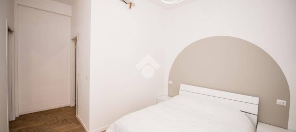 1 bedroom Apartment in Milan, Italy No. 247753 8