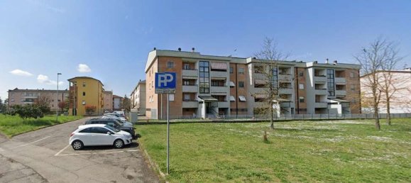 3 rooms Apartment in Colorno, Italy No. 301894 8