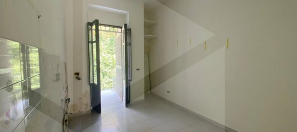 3-Zimmer Wohnung in Pozzuoli, Italy, Nr. 20158 98