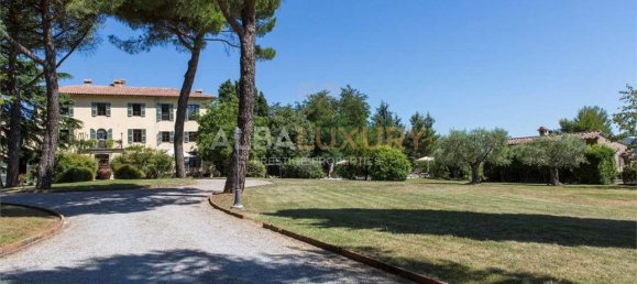 Вилла с 15 спальнями в Читта делла Пьеве, Италия № 163136 5