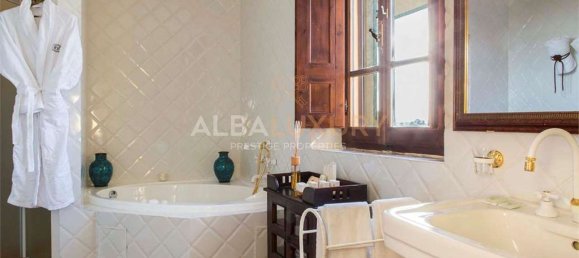 Вилла с 15 спальнями в Читта делла Пьеве, Италия № 163136 16