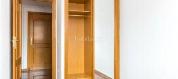 1 bedroom Apartment in Zaragoza, Spain No. 168668 5