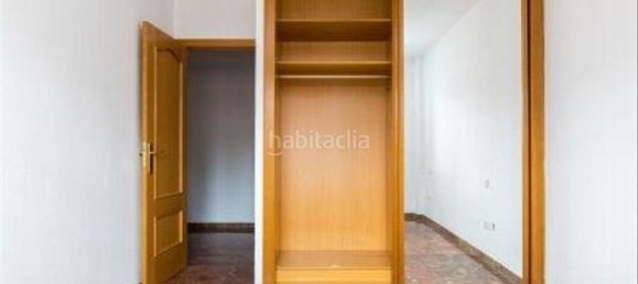 1 bedroom Apartment in Zaragoza, Spain No. 168668 9