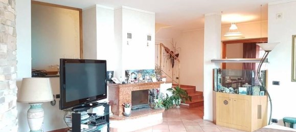 16 rooms Villa in Massarosa, Italy No. 32844 4