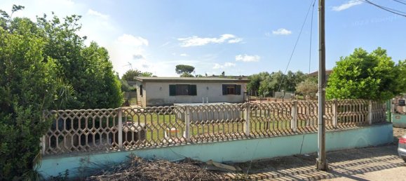 Casa de 3 habitaciónes en Ardea, Italy No. 147702 2