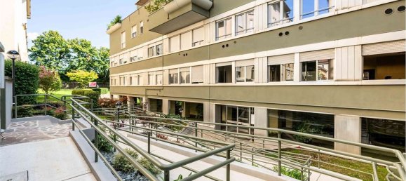 2-salle Appartement à Bergamo, Italy No. 266988 38