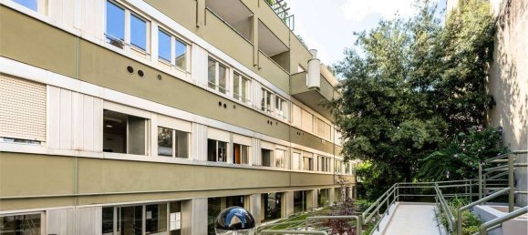 2-salle Appartement à Bergamo, Italy No. 266988 87