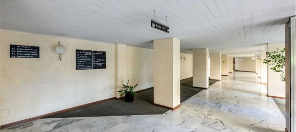 2-salle Appartement à Bergamo, Italy No. 266988 56