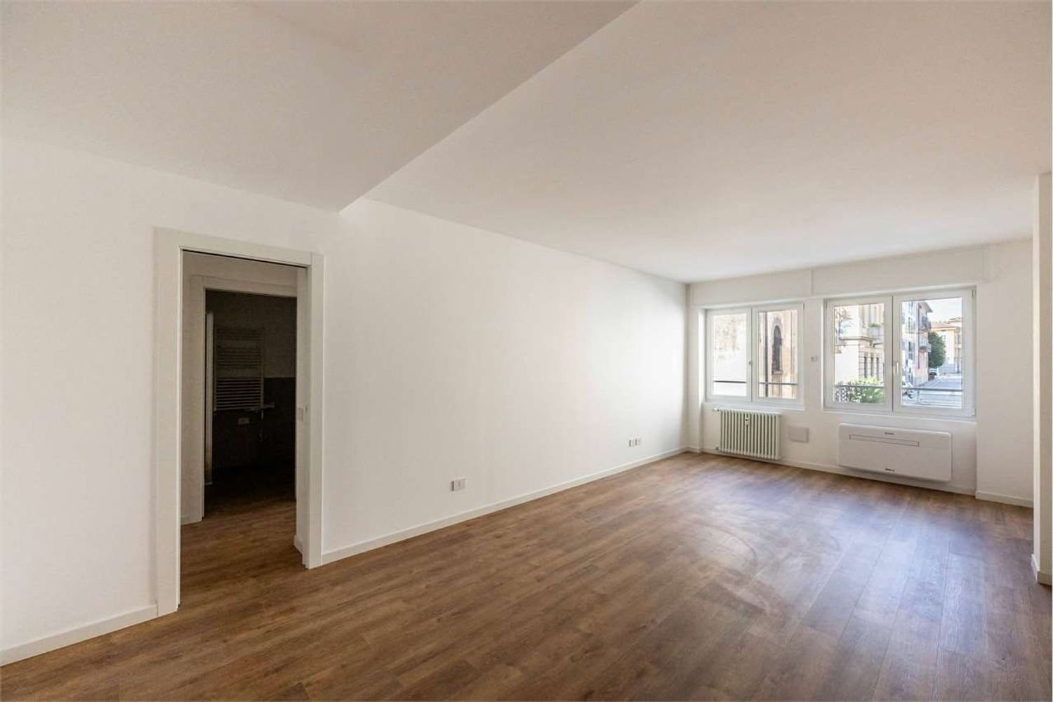 2-salle Appartement à Bergamo, Italy No. 266988