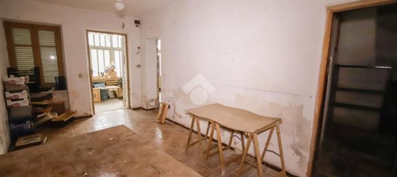 Дом с 5 комнатами в Монтанаро, Италия № 158439 11