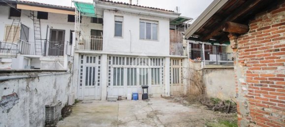 Дом с 5 комнатами в Монтанаро, Италия № 158439 35