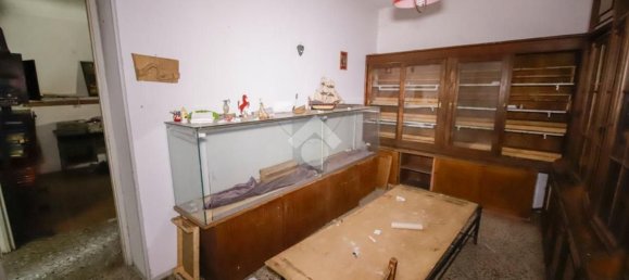 Дом с 5 комнатами в Монтанаро, Италия № 158439 28