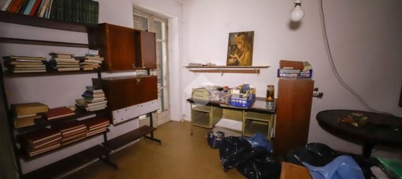 Дом с 5 комнатами в Монтанаро, Италия № 158439 24