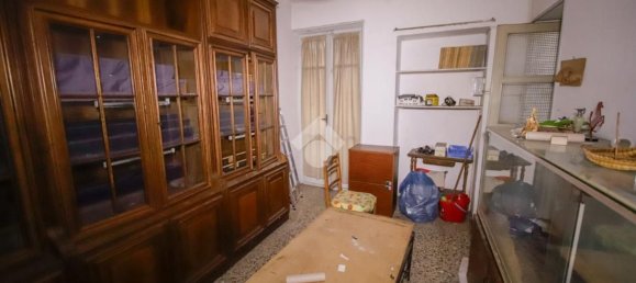 Дом с 5 комнатами в Монтанаро, Италия № 158439 30