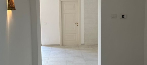 4 bedrooms House in Poggio Imperiale, Italy No. 358090 5