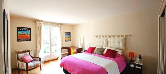 5 bedrooms Villa in Chambourcy, France No. 182842 13