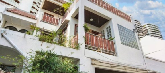 4 bedrooms Bungalow in Bangkok, Thailand No. 17342 10