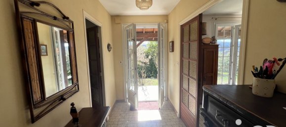 4 bedrooms House in Lalinde, France No. 102659 6