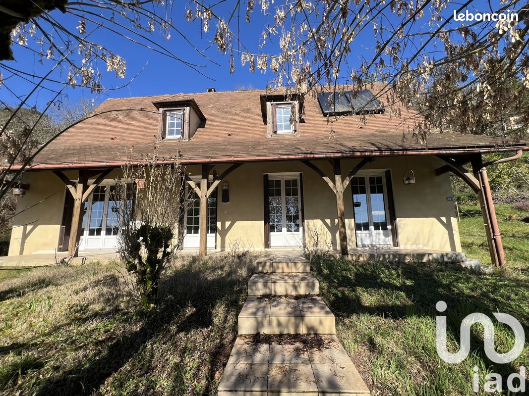 4 bedrooms House in Lalinde, France No. 102659