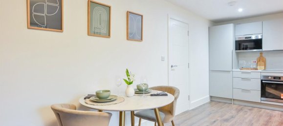 1 bedroom Apartment in Epsom, United Kingdom No. 9729 21