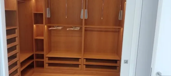 5 bedrooms House in Porto, Portugal No. 15298 14