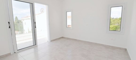 3 bedrooms Villa in Coral Bay, Cyprus No. 22574 15