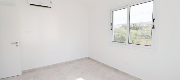 3 bedrooms Villa in Coral Bay, Cyprus No. 22574 14