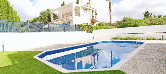3 bedrooms Villa in Coral Bay, Cyprus No. 22574 18