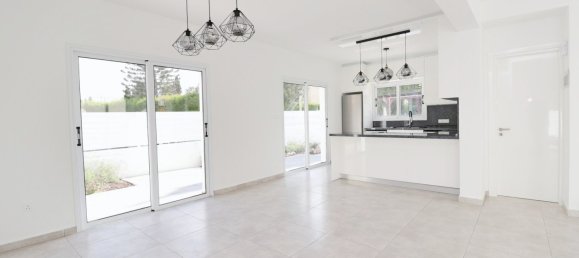 3 bedrooms Villa in Coral Bay, Cyprus No. 22574 7