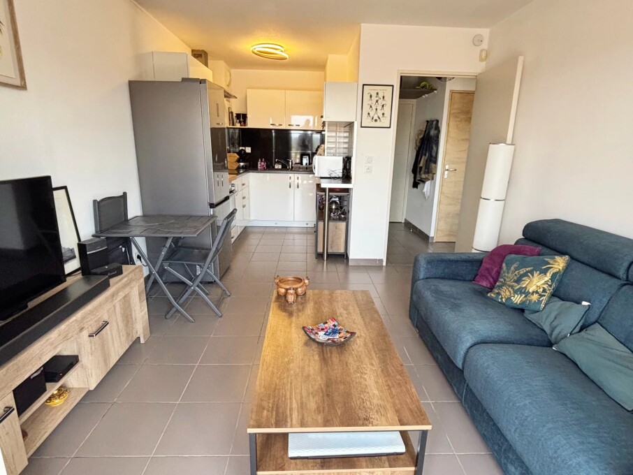 2 rooms Apartment in Roquebrune-sur-Argens, France No. 328254