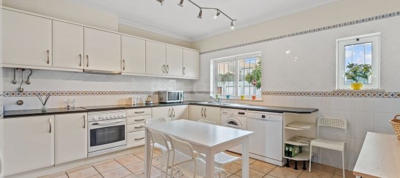 3 bedrooms House in Quarteira, Portugal No. 23457 2