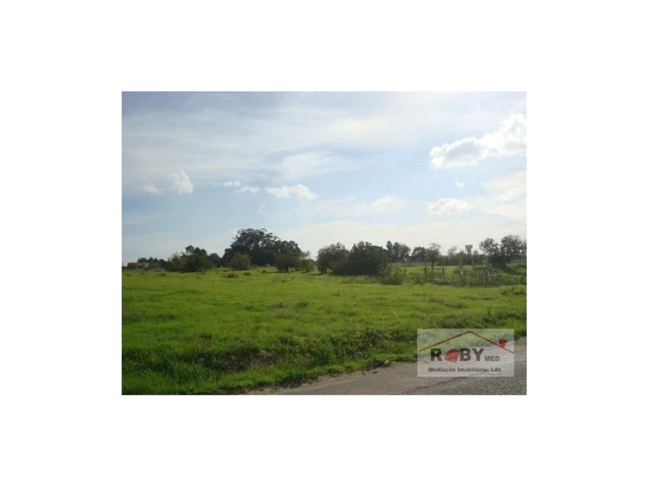 Terreno en Montijo, Portugal 59880 m² No. 43573