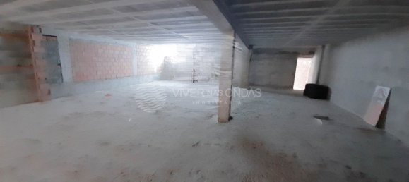 256m² Commercial property in Vizela, Portugal No. 30761 7