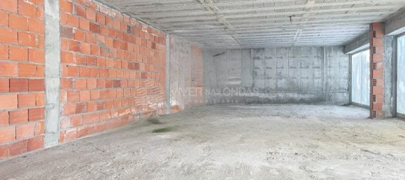 256m² Commercial property in Vizela, Portugal No. 30761 14
