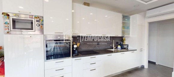 2 rooms Apartment in Ladispoli, Italy No. 127927 6