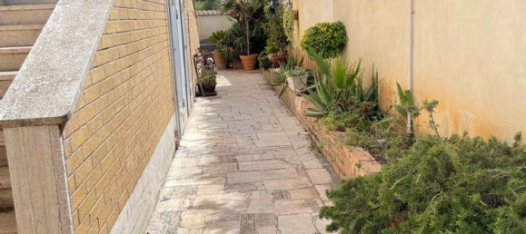 Дом с 3 спальнями в Ардеа, Италия № 341800 16