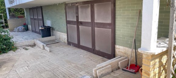 Дом с 3 спальнями в Ардеа, Италия № 341800 17