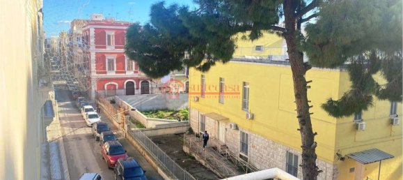 Apartamento de 5 habitaciónes en Trani, Italy No. 78800 26