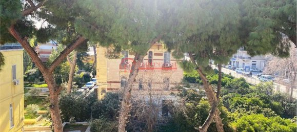 Apartamento de 5 habitaciónes en Trani, Italy No. 78800 27