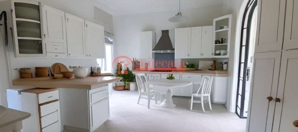 Apartamento de 5 habitaciónes en Trani, Italy No. 78800 3