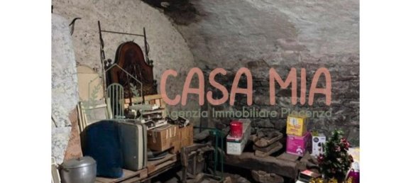 4 rooms House in Bobbio, Italy No. 128480 20