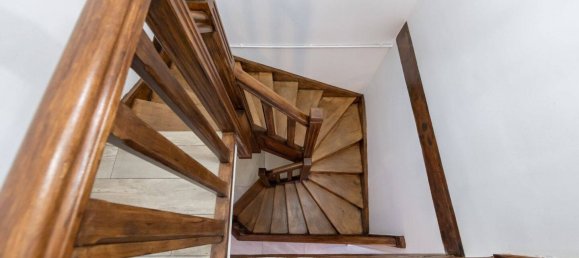 4 bedrooms Villa in Marseille, France No. 280258 9