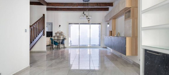 4 bedrooms Villa in Marseille, France No. 280258 2