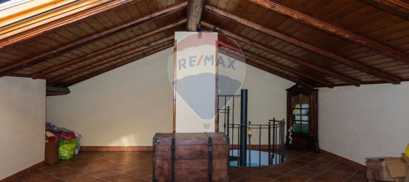 Квартира с 3 комнатами в Маскалуча, Италия № 133082 27