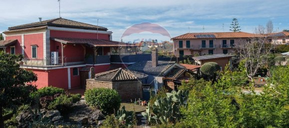 Квартира с 3 комнатами в Маскалуча, Италия № 133082 19